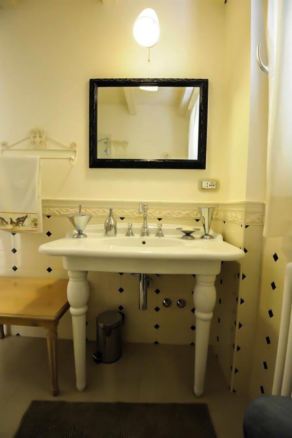 Il Piccolo Giglio Bed & Breakfast Porto SantʼElpidio Exterior foto